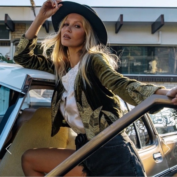 Chasing Unicorns Jackets & Blazers - Chasing Unicorns - Lost in Paradise Velvet Blazer